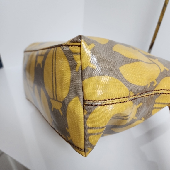 FOSSIL LADYBUG PRINT SHOULDER BAG - Picture 12 of 13